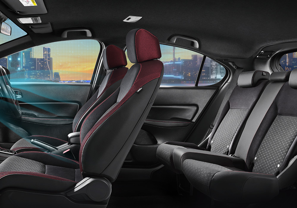 sporty_interior__1736678886305